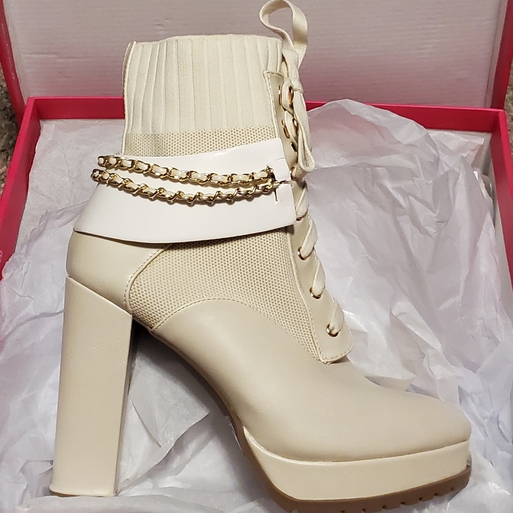 🌟 NEW 🌟 Booties - Picture 6 of 6